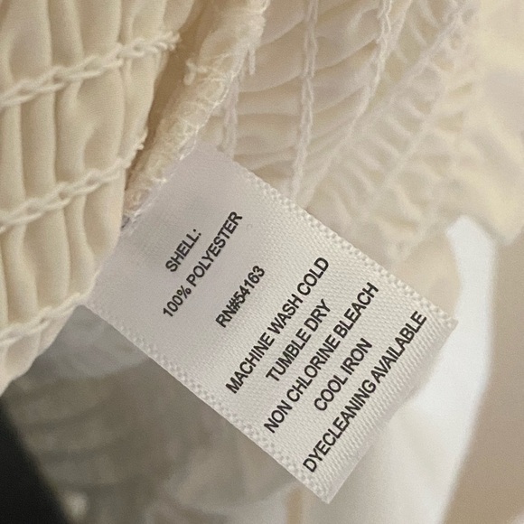 Andrew Mark Boho Off Shoulder Top Women’s Size Large Ivory New - Picture 5 of 9